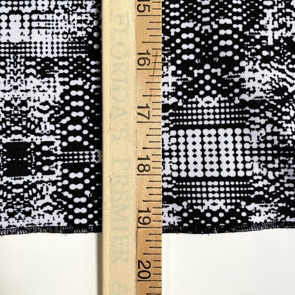 Soybu Skirt Serendipity Black Mirage Mid Thigh Length Mini with Stretch Large - Picture 5 of 7